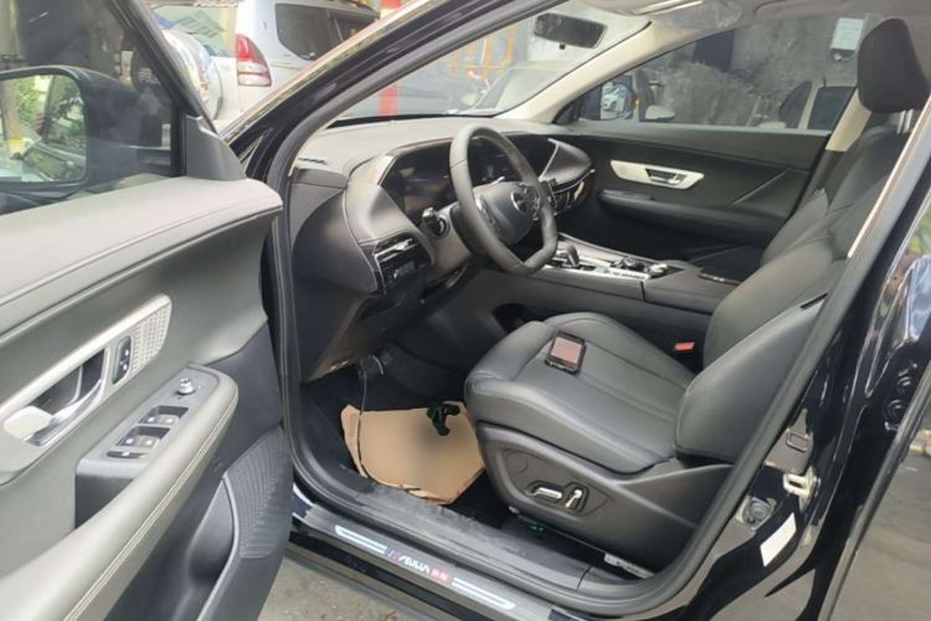 Used Dongfeng Aeolus Huge 2024 Mach Power 1.5T Luxury Model Driver Seat