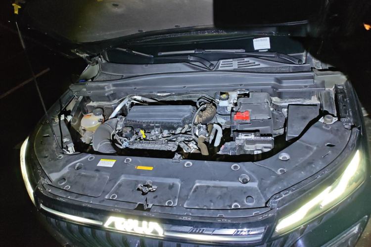 Used Dongfeng Aeolus Huge 2024 Mach Power 1.5T Luxury Model Engine Bay