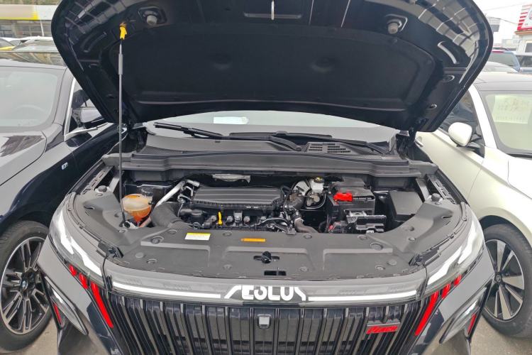 Used Dongfeng Aeolus Huge 2024 Mach Power 1.5T Luxury Model Engine Bay