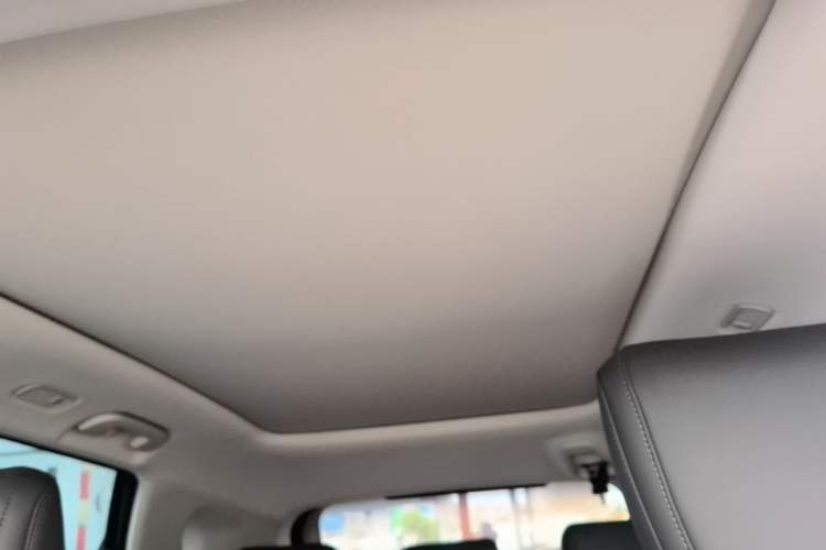 Used Dongfeng Aeolus Huge 2024 Mach Power 1.5T Premium Model Headliner