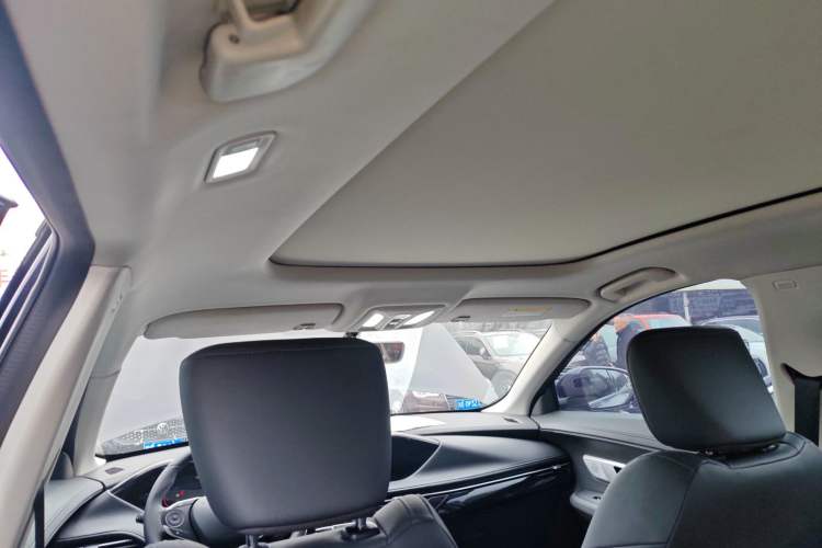 Used Dongfeng Aeolus Huge 2024 Mach Power 1.5T Luxury Model Headliner