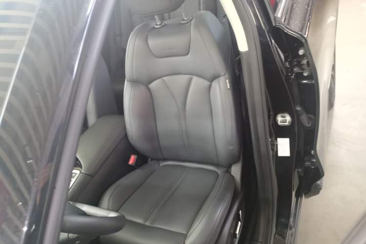 Used Dongfeng Aeolus Huge 2024 Mach Power 1.5T Premium Model Left Front Seat