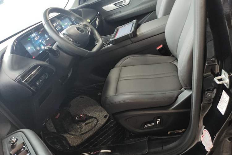 Used Dongfeng Aeolus Huge 2024 Mach Power 1.5T Premium Model Left Front Seat