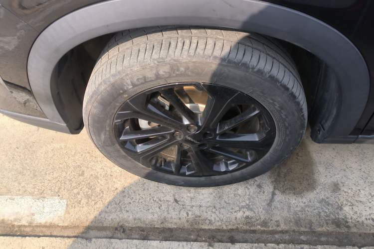 Used Dongfeng Aeolus Huge 2024 Mach Power 1.5T Luxury Model Left Front Wheel Hub