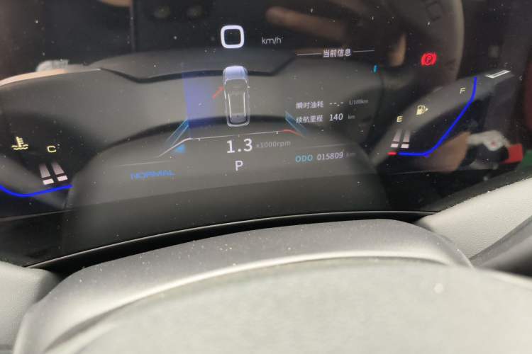 Used Dongfeng Aeolus Huge 2024 Mach Power 1.5T Luxury Model Odometer Close Up
