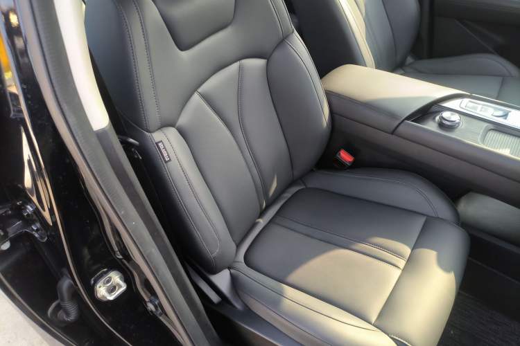 Used Dongfeng Aeolus Huge 2024 Mach Power 1.5T Luxury Model Right Front Seat