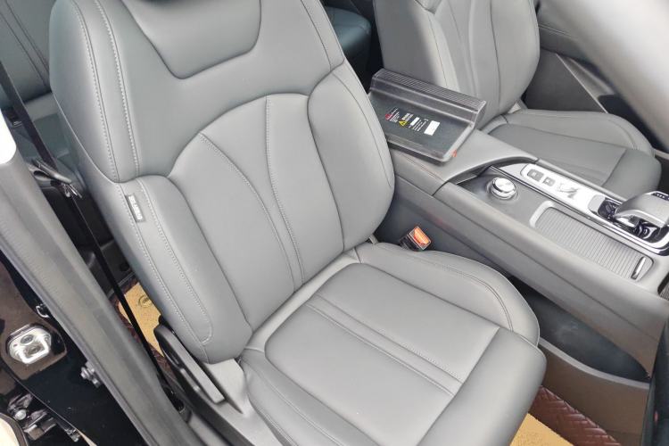 Used Dongfeng Aeolus Huge 2024 Mach Power 1.5T Luxury Model Right Front Seat