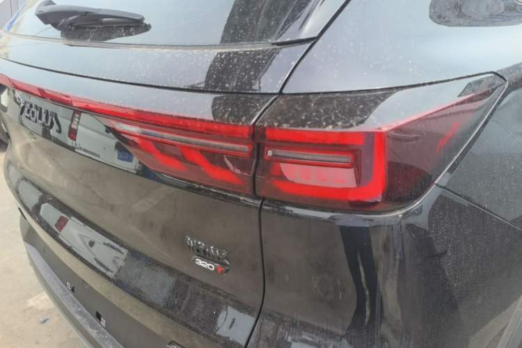 Used Dongfeng Aeolus Huge 2024 Mach Power 1.5T Premium Model Right Rear Taillight
