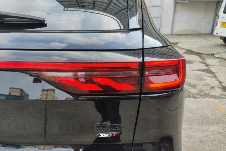 Used Dongfeng Aeolus Huge 2024 Mach Power 1.5T Luxury Model Right Rear Taillight