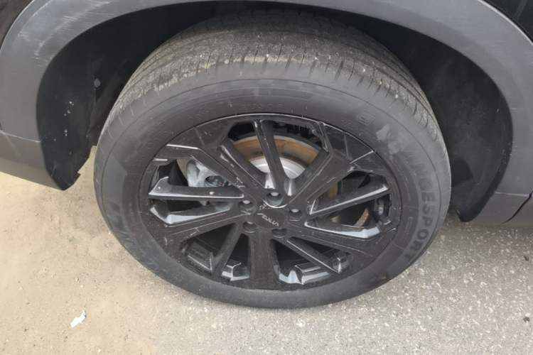 Used Dongfeng Aeolus Huge 2024 Mach Power 1.5T Premium Model Right Rear Wheel Hub