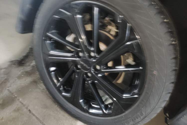 Used Dongfeng Aeolus Huge 2024 Mach Power 1.5T Premium Model Right Rear Wheel Hub