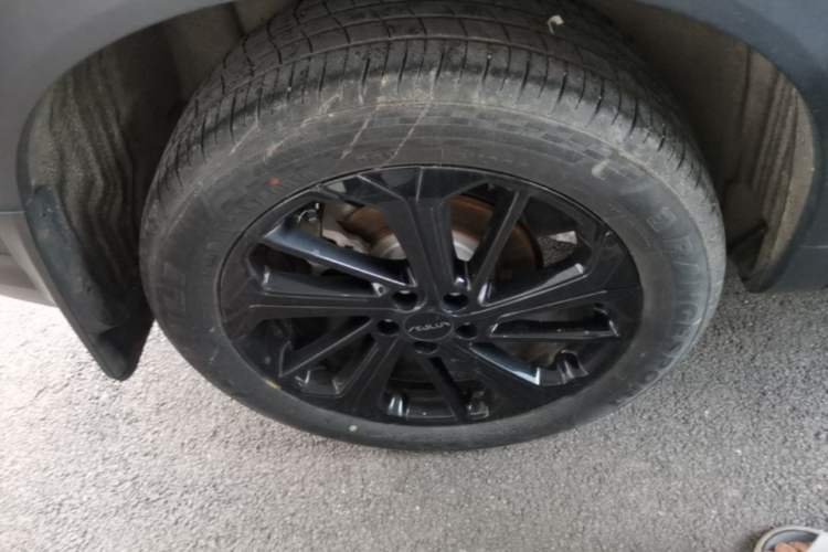 Used Dongfeng Aeolus Huge 2024 Mach Power 1.5T Premium Model Right Rear Wheel Hub