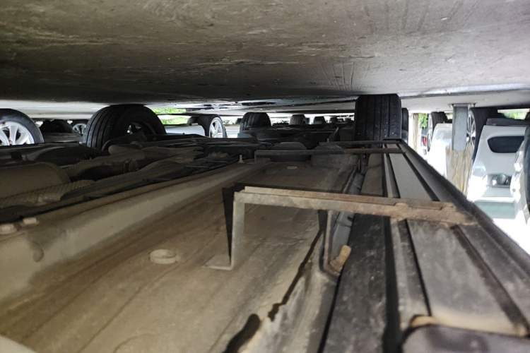 Used Dongfeng Aeolus Huge 2024 Mach Power 1.5T Premium Model Right Side Sill