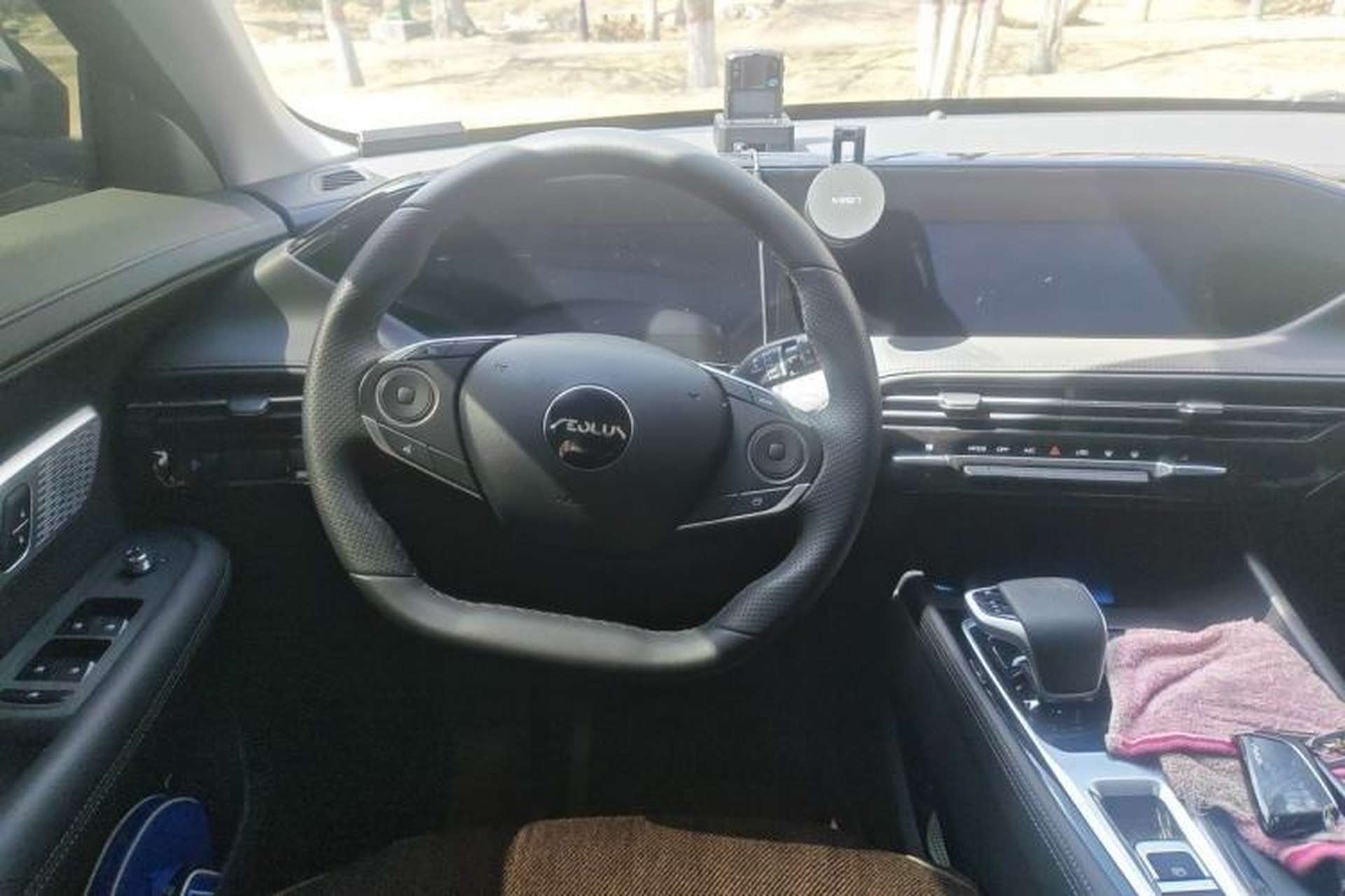 Used Dongfeng Aeolus Huge 2024 Mach Power 1.5T Luxury Model Steering Wheel