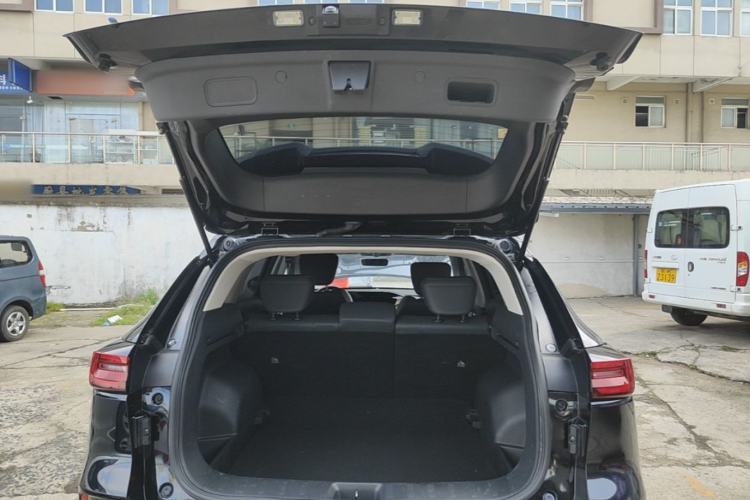 Used Dongfeng Aeolus Huge 2024 Mach Power 1.5T Luxury Model Trunk