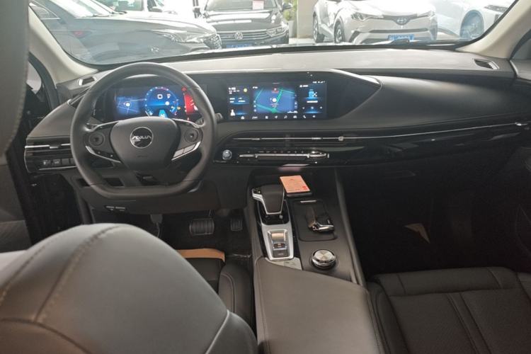 Used Dongfeng Aeolus Huge 2024 Mach Power 1.5T Premium Model Center Console