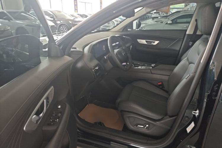 Used Dongfeng Aeolus Huge 2024 Mach Power 1.5T Premium Model Driver Seat