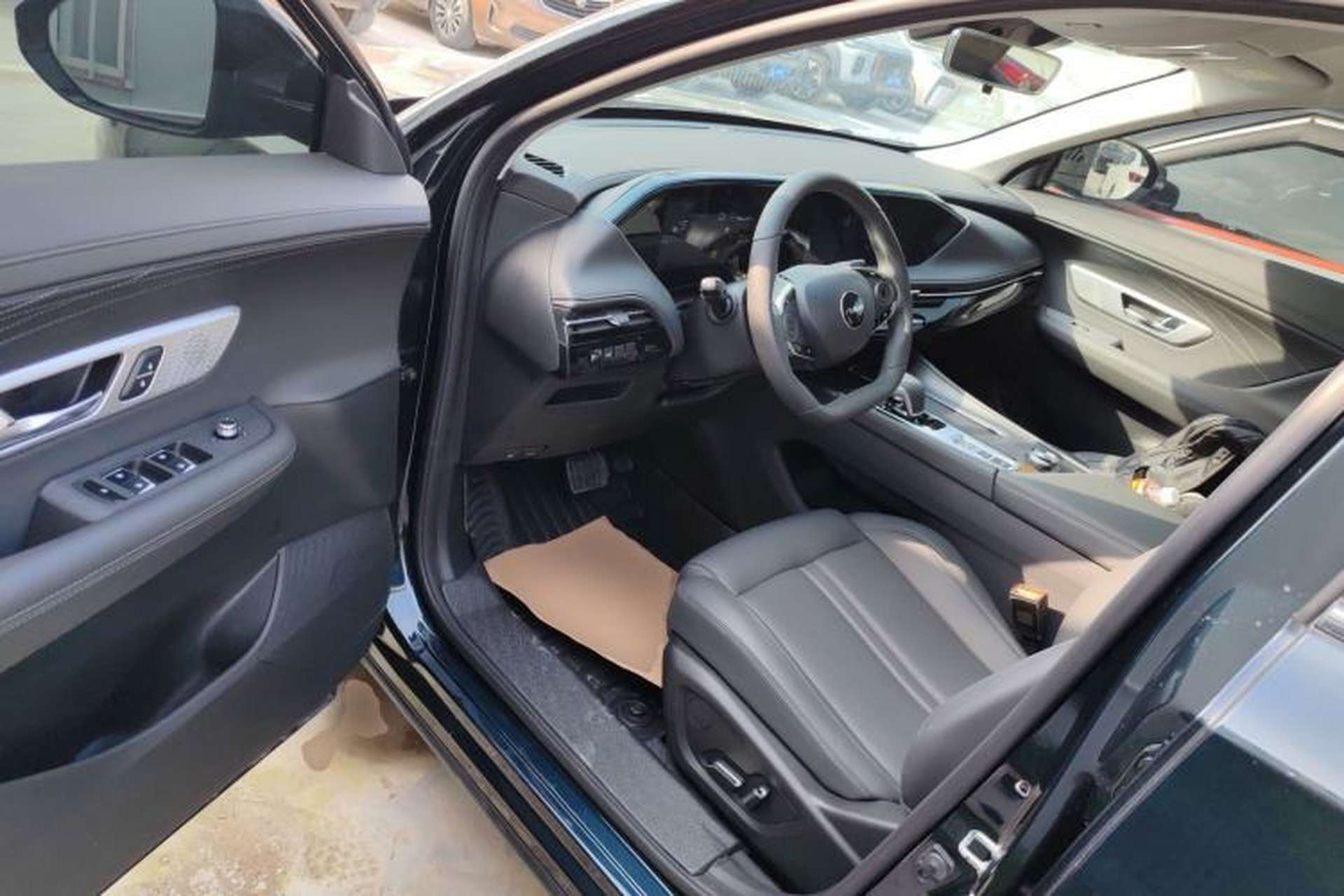 Used Dongfeng Aeolus Huge 2024 Mach Power 1.5T Premium Model Driver Seat