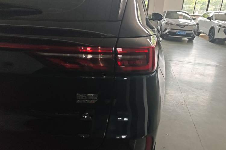 Used Dongfeng Aeolus Huge 2024 Mach Power 1.5T Premium Model Exterior 3