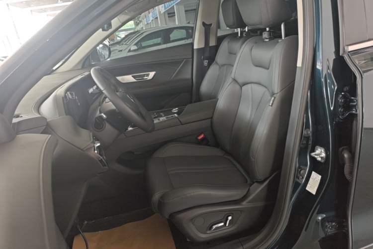 Used Dongfeng Aeolus Huge 2024 Mach Power 1.5T Premium Model Left Front Seat