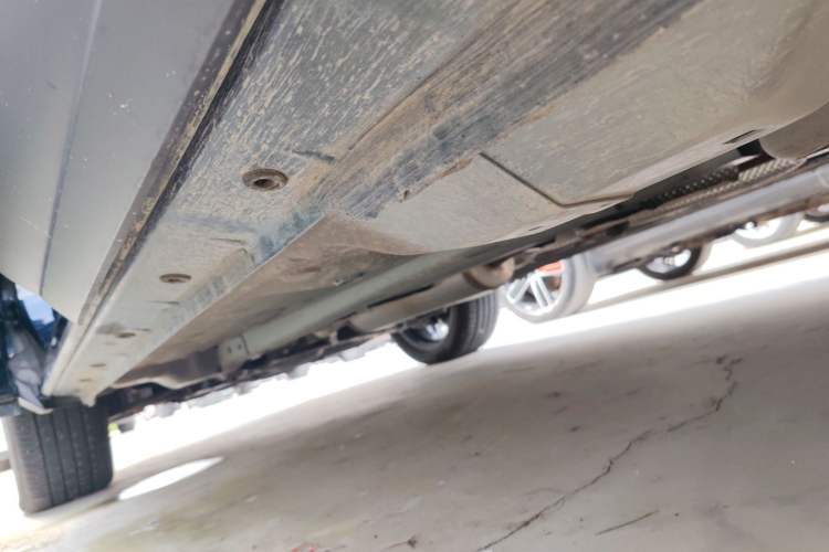 Used Dongfeng Aeolus Huge 2024 Mach Power 1.5T Premium Model Left Side Sill
