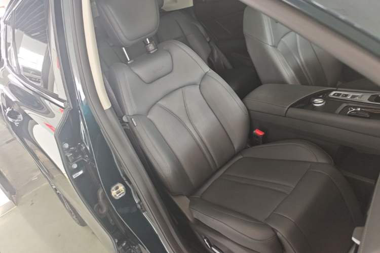 Used Dongfeng Aeolus Huge 2024 Mach Power 1.5T Premium Model Right Front Seat