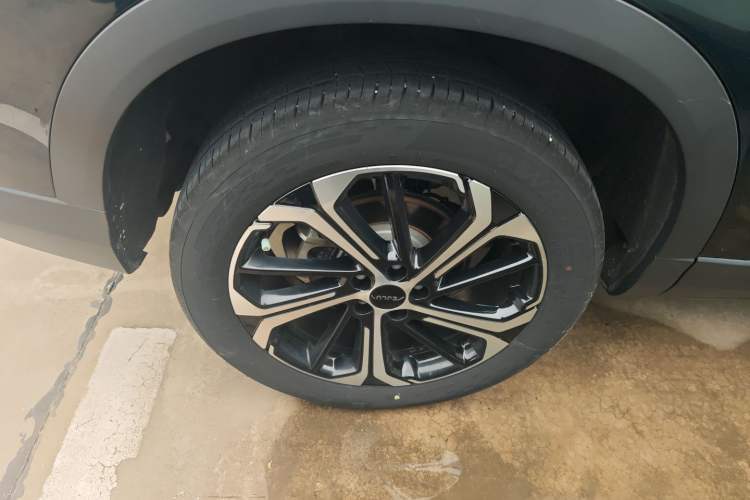 Used Dongfeng Aeolus Huge 2024 Mach Power 1.5T Luxury Model Right Rear Wheel Hub