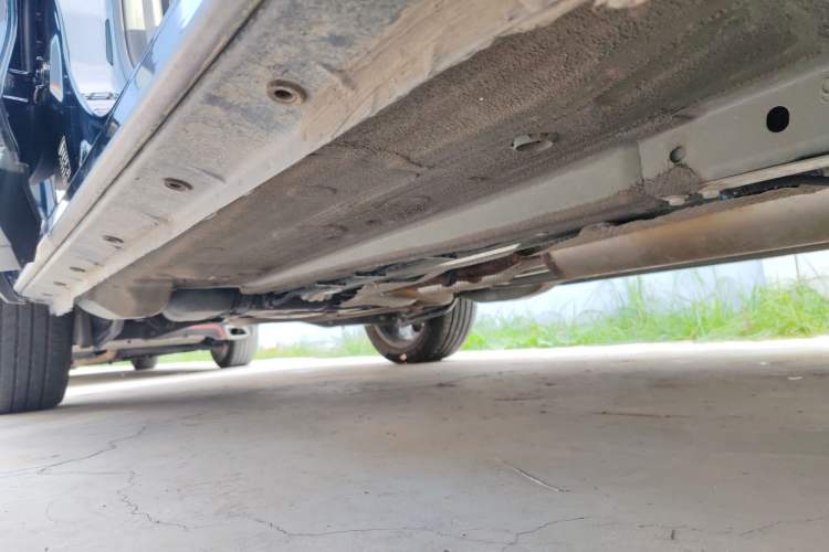 Used Dongfeng Aeolus Huge 2024 Mach Power 1.5T Premium Model Right Side Sill