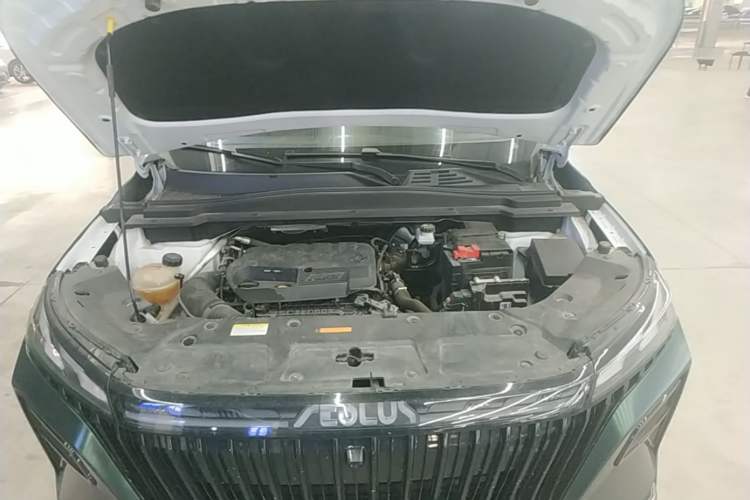 Used Dongfeng Aeolus Huge 2024 Mach Power 1.5T Premium Model Engine Bay
