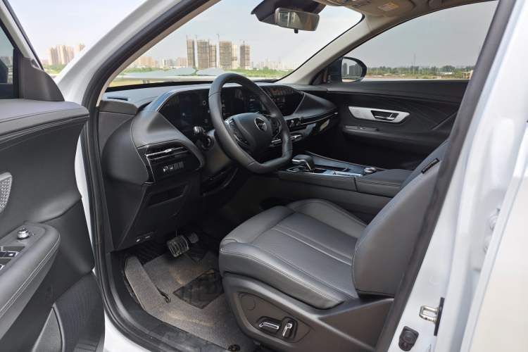 Used Dongfeng Aeolus Huge 2024 Mach Power 1.5T Premium Model Interior 2