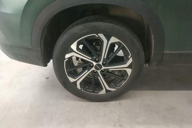 Used Dongfeng Aeolus Huge 2024 Mach Power 1.5T Premium Model Right Rear Wheel Hub