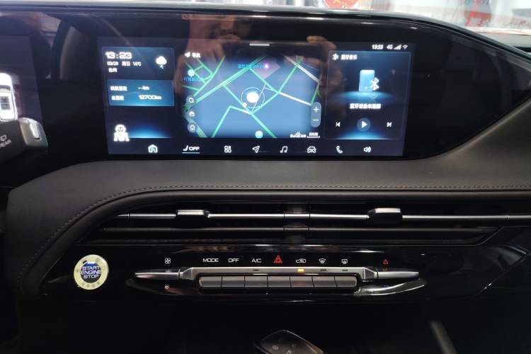 Used Dongfeng Aeolus Huge 2024 Mach Power 1.5T Premium Model Audio And AC Panel