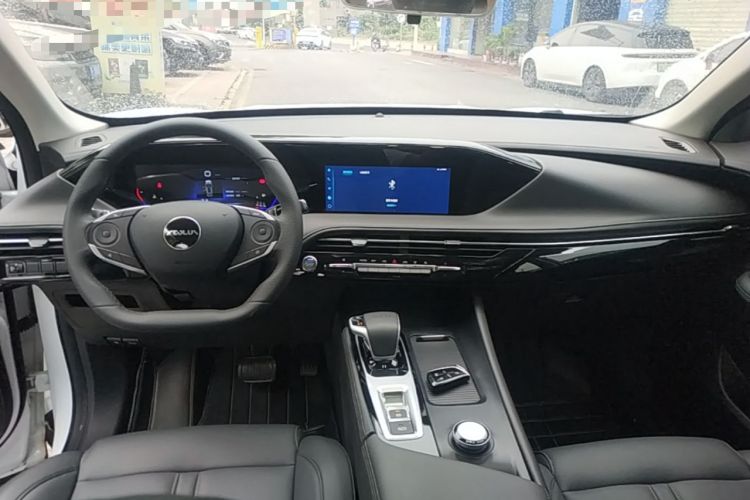 Used Dongfeng Aeolus Huge 2024 Mach Power 1.5T Luxury Model Center Console