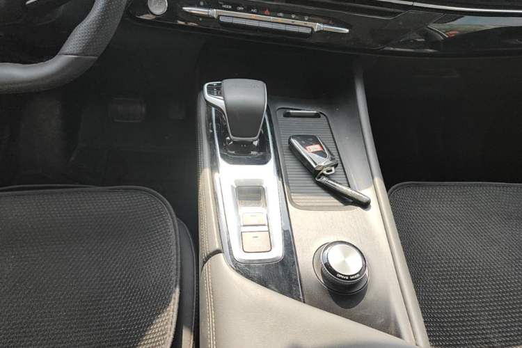 Used Dongfeng Aeolus Huge 2024 Mach Power 1.5T Premium Model Gear Lever