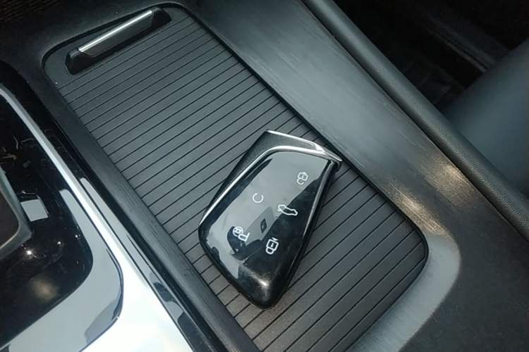 Used Dongfeng Aeolus Huge 2024 Mach Power 1.5T Luxury Model Interior 1