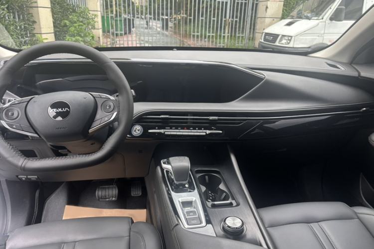 Used Dongfeng Aeolus Huge 2024 Mach Power 1.5T Luxury Model Interior 3
