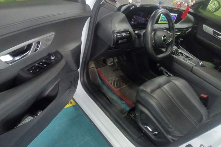 Used Dongfeng Aeolus Huge 2024 Mach Power 1.5T Luxury Model Interior 3
