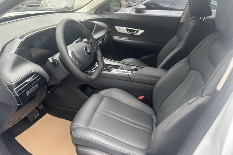 Used Dongfeng Aeolus Huge 2024 Mach Power 1.5T Luxury Model Interior 9