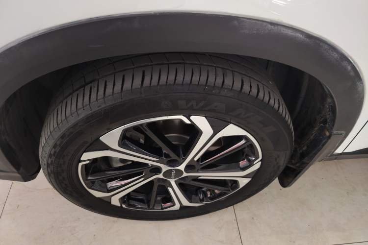 Used Dongfeng Aeolus Huge 2024 Mach Power 1.5T Premium Model Left Front Wheel Hub