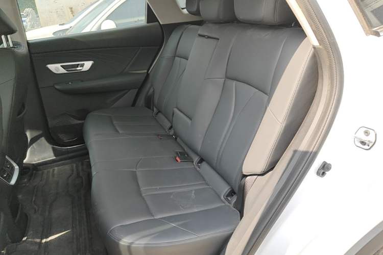 Used Dongfeng Aeolus Huge 2024 Mach Power 1.5T Premium Model Left Rear Seat
