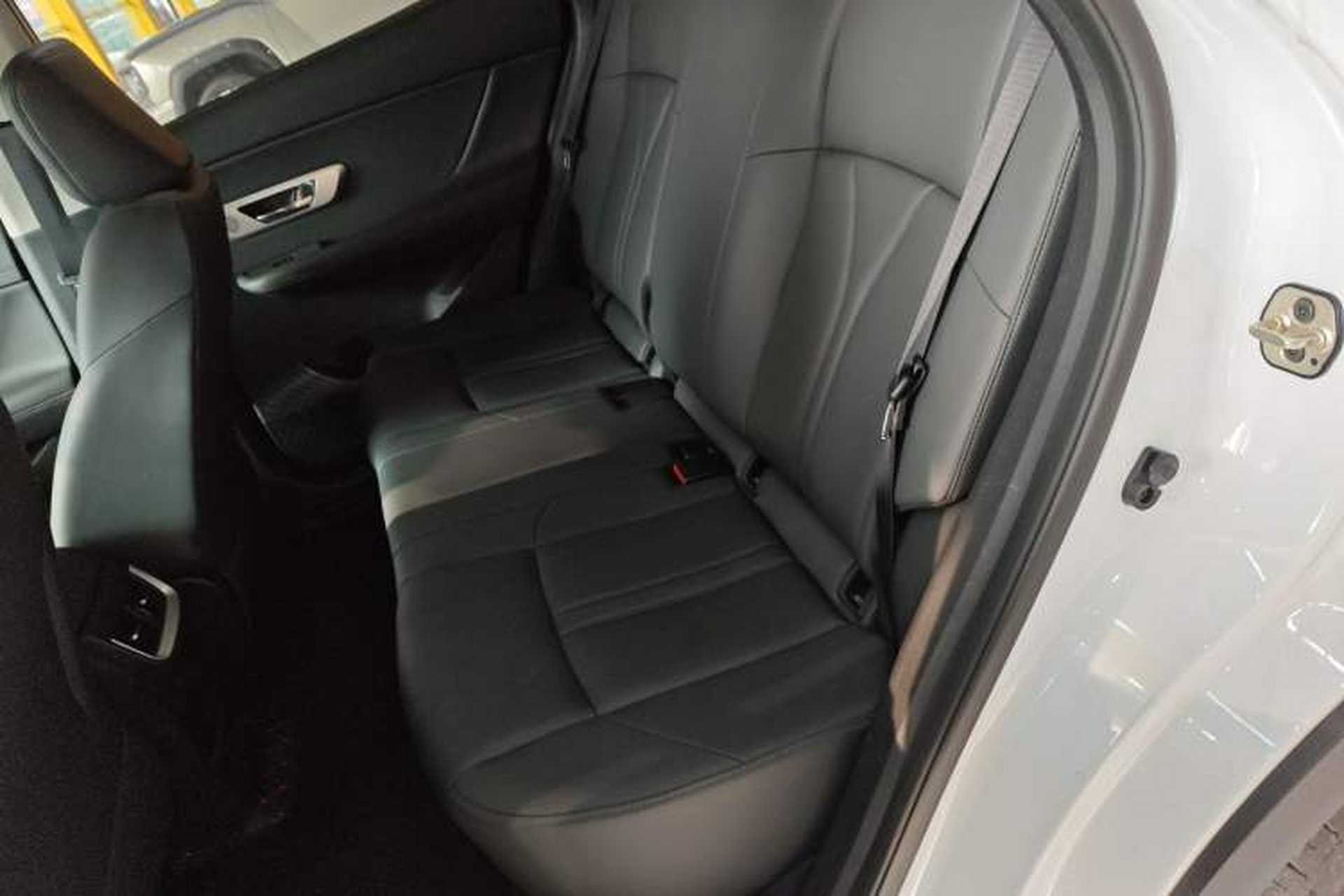 Used Dongfeng Aeolus Huge 2024 Mach Power 1.5T Luxury Model Left Rear Seat