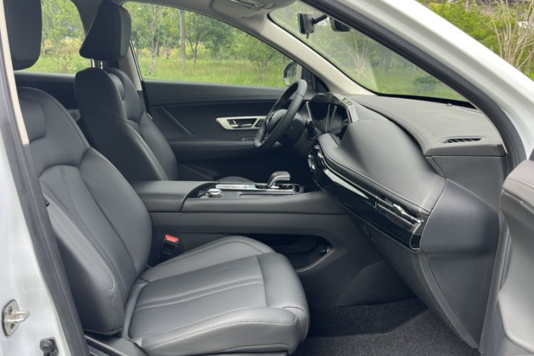 Used Dongfeng Aeolus Huge 2024 Mach Power 1.5T Luxury Model Right Front Seat