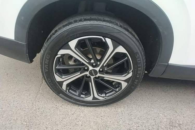 Used Dongfeng Aeolus Huge 2024 Mach Power 1.5T Luxury Model Right Rear Wheel Hub