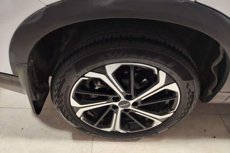 Used Dongfeng Aeolus Huge 2024 Mach Power 1.5T Premium Model Right Rear Wheel Hub