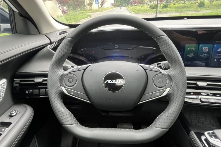 Used Dongfeng Aeolus Huge 2024 Mach Power 1.5T Luxury Model Steering Wheel
