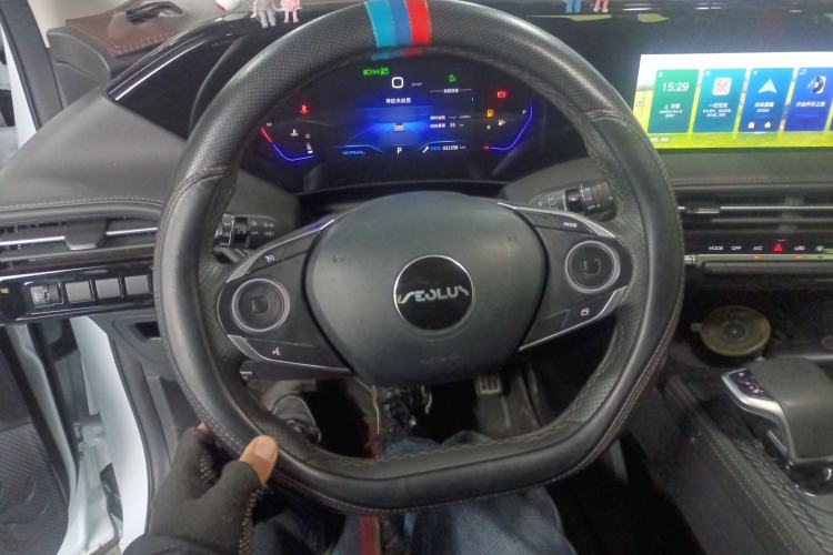 Used Dongfeng Aeolus Huge 2024 Mach Power 1.5T Luxury Model Steering Wheel