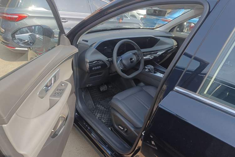Used Dongfeng Aeolus Huge 2025 Mach Power 1.5T Luxury Version Driver Seat