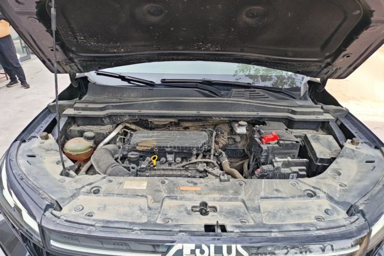 Used Dongfeng Aeolus Huge 2025 Mach Power 1.5T Luxury Version Engine Bay