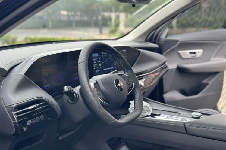 Used Dongfeng Aeolus Huge 2025 Mach Power 1.5T Premium Version Interior 6