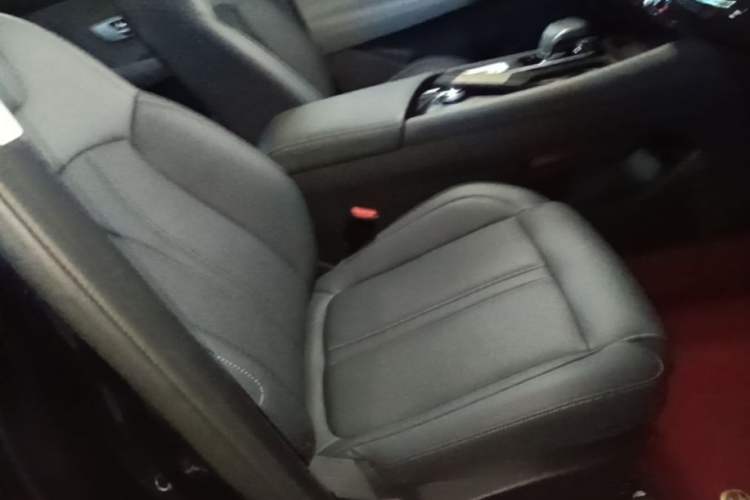 Used Dongfeng Aeolus Huge 2025 Mach Power 1.5T Premium Version Right Front Seat